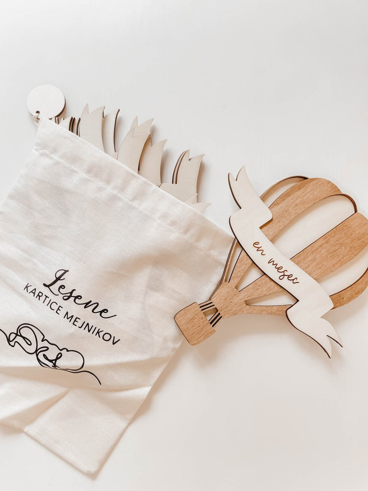 Kartice mejnikov - lesene milestone kartice “baloon” - Meraki&