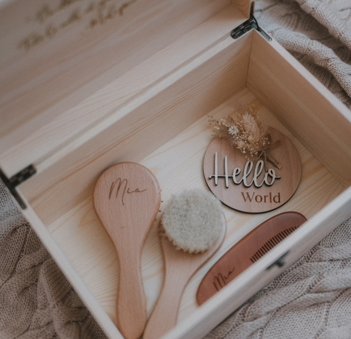 10 DRAGOCENOSTI, KI NE SME MAJNKATI V ŠKATLI SPOMINOV