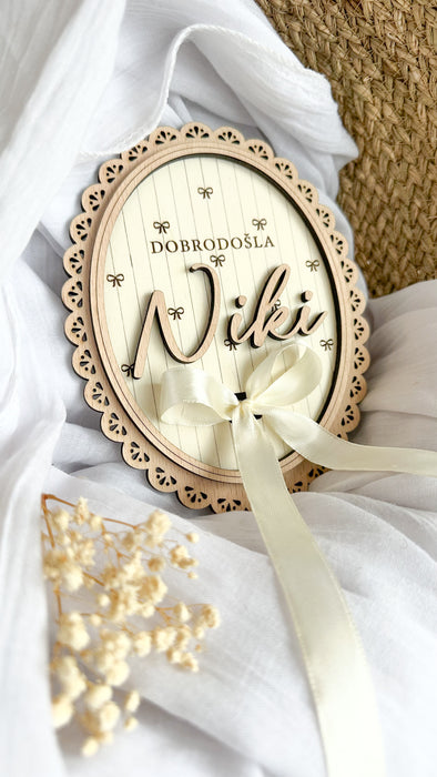 Oznanitvena kartica s 3D imenom in pentljo