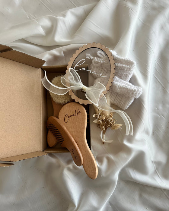 Oznanitvena kartica - our little love