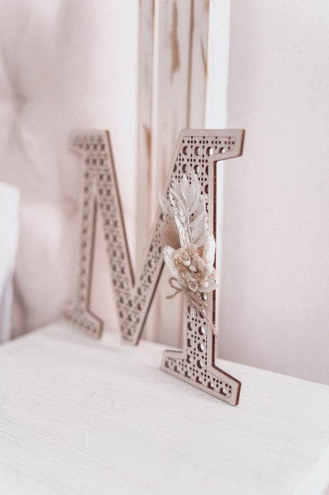 Dekorativna črka s šopkom - Meraki's Shop