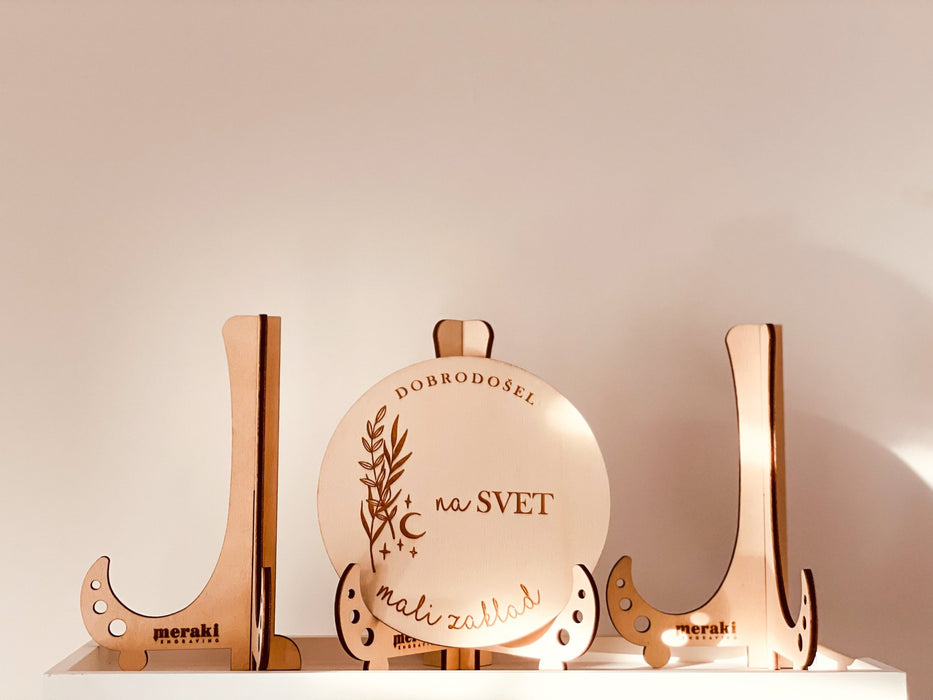 Leseno stojalo za oznanitveno kartico - Meraki's Shop